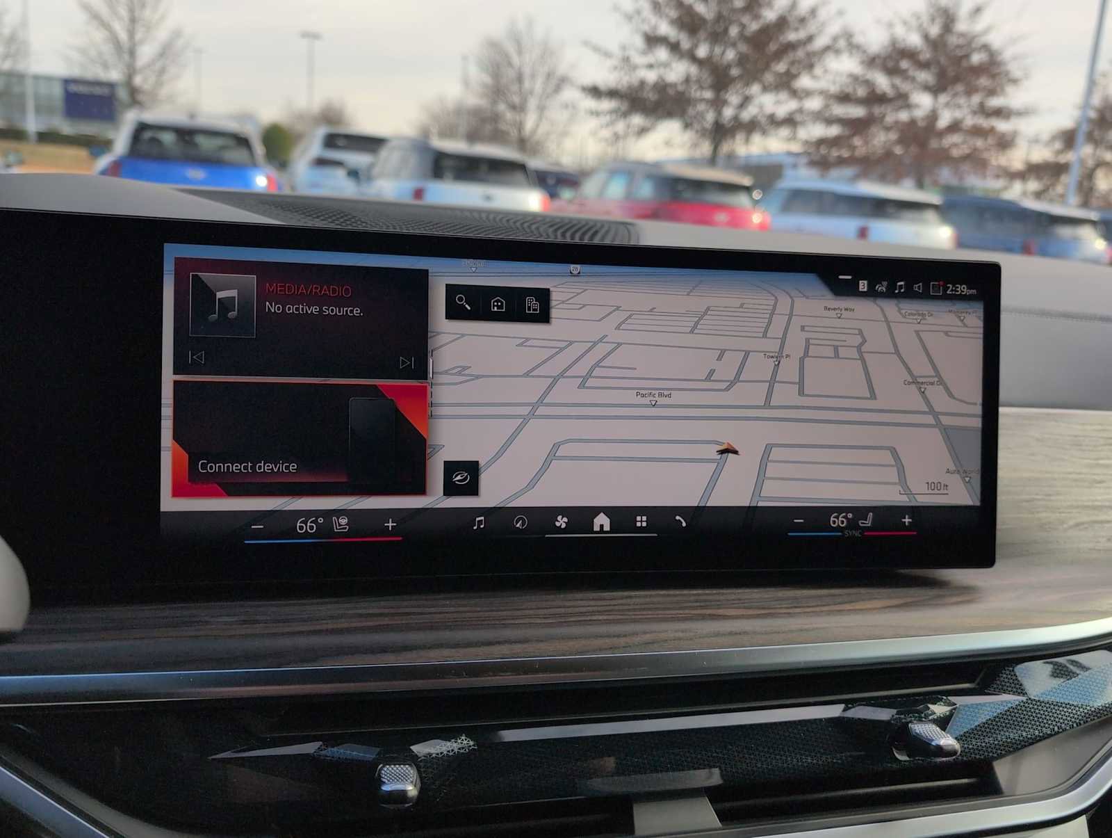 Used 2026 BMW X5 xDrive50e w/ M Sport Package image 29