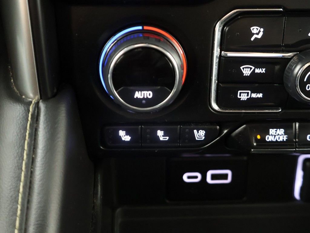 Used 2023 Chevrolet Suburban Premier AWD/4WD image 51