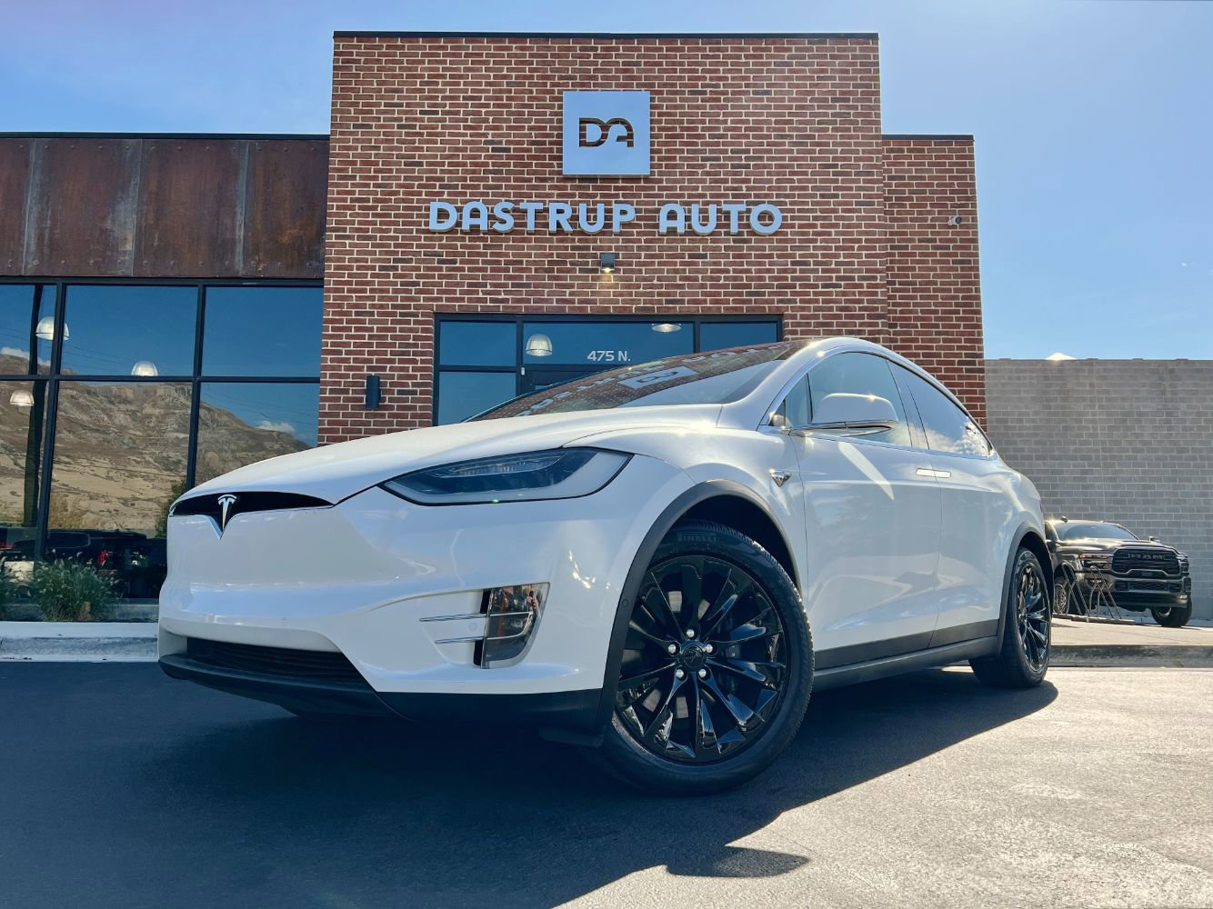 Used 2021 Tesla Model X Long Range image 1