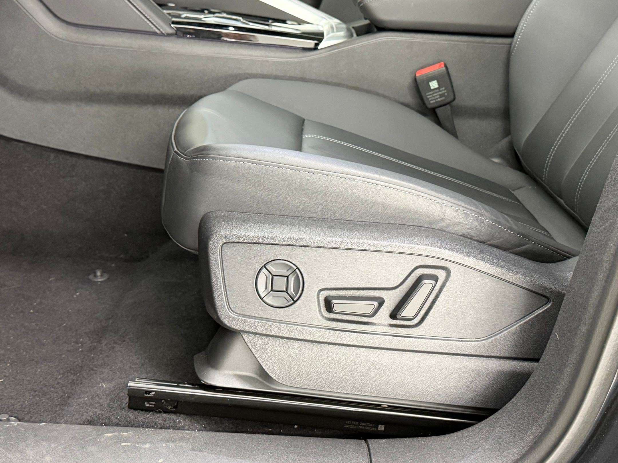 Used 2025 Audi Q5 Premium Plus AWD/4WD image 14