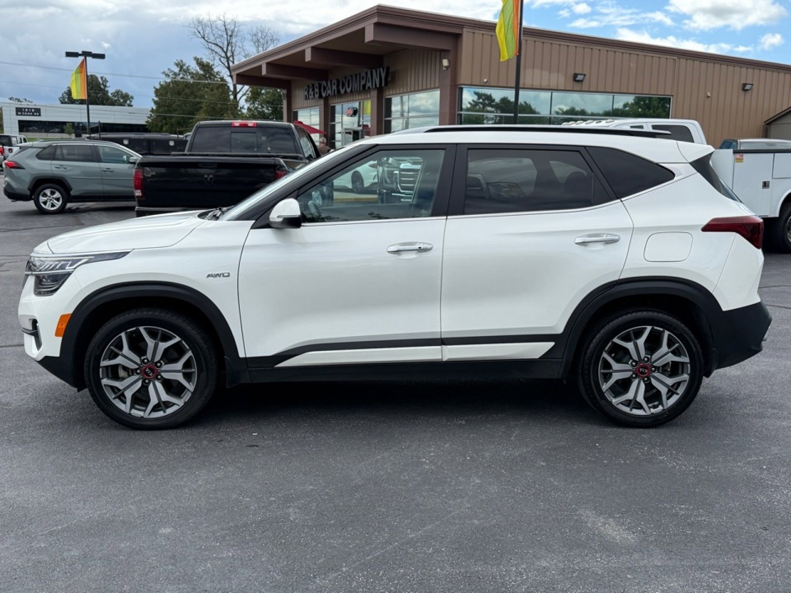 Used 2021 Kia Seltos SX image 5