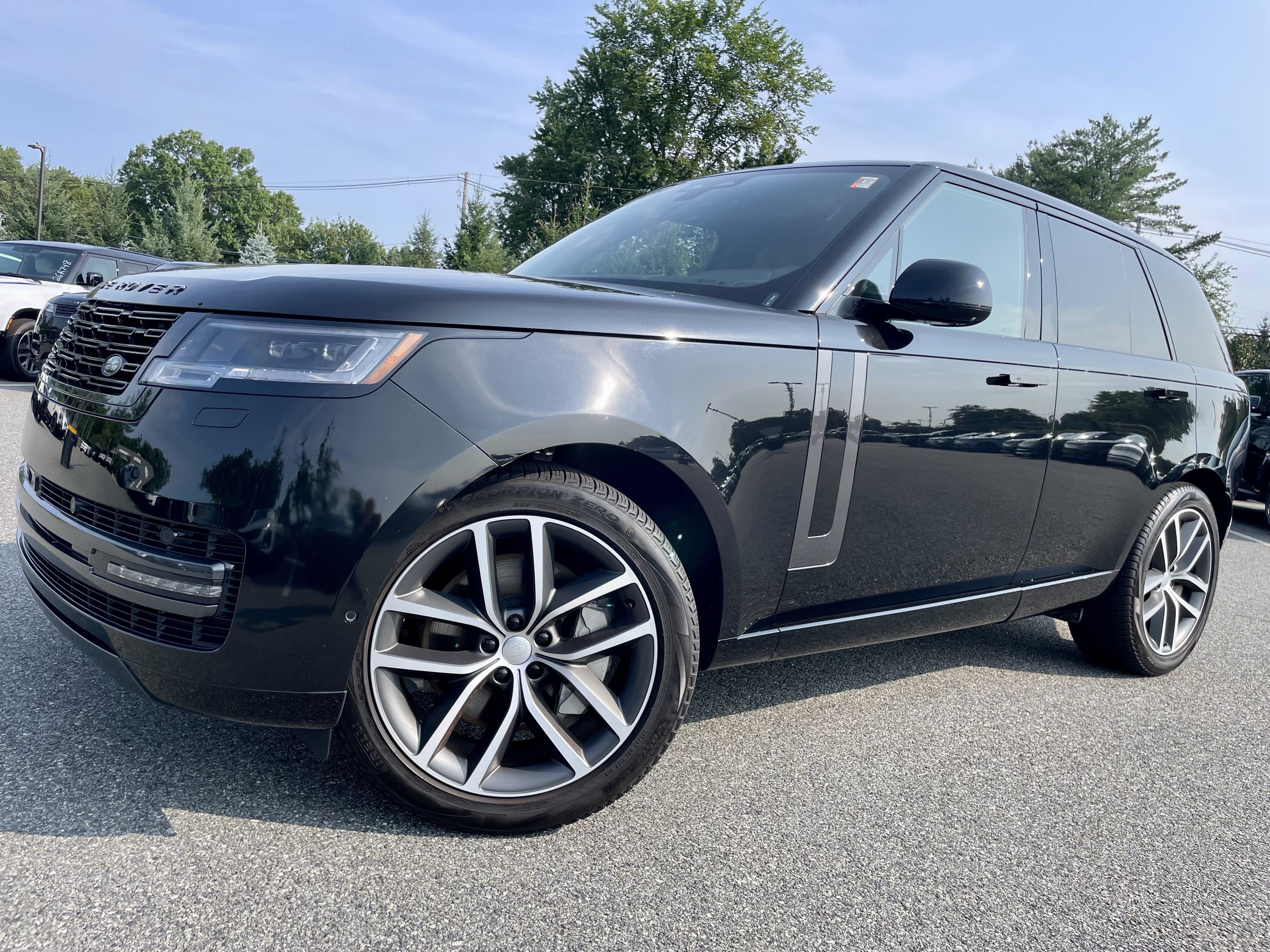 Used 2025 Land Rover Range Rover SE AWD/4WD image 35