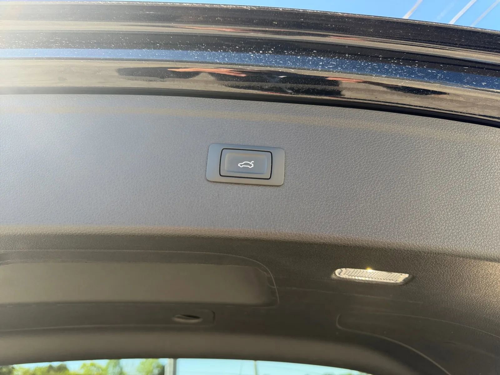 Used 2018 Audi Q5 2.0T Premium image 30