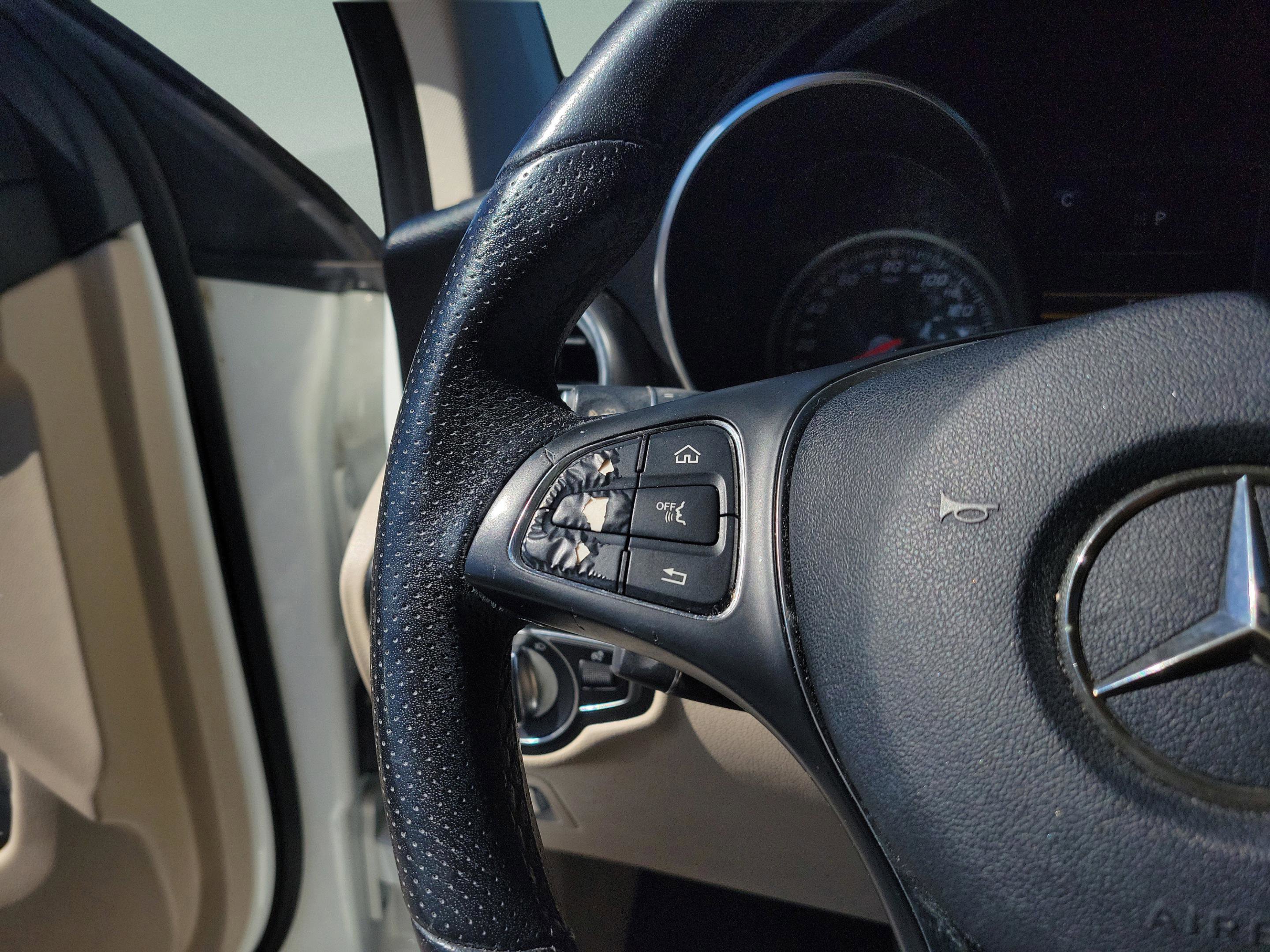 Used 2019 Mercedes-Benz GLC 300 image 20