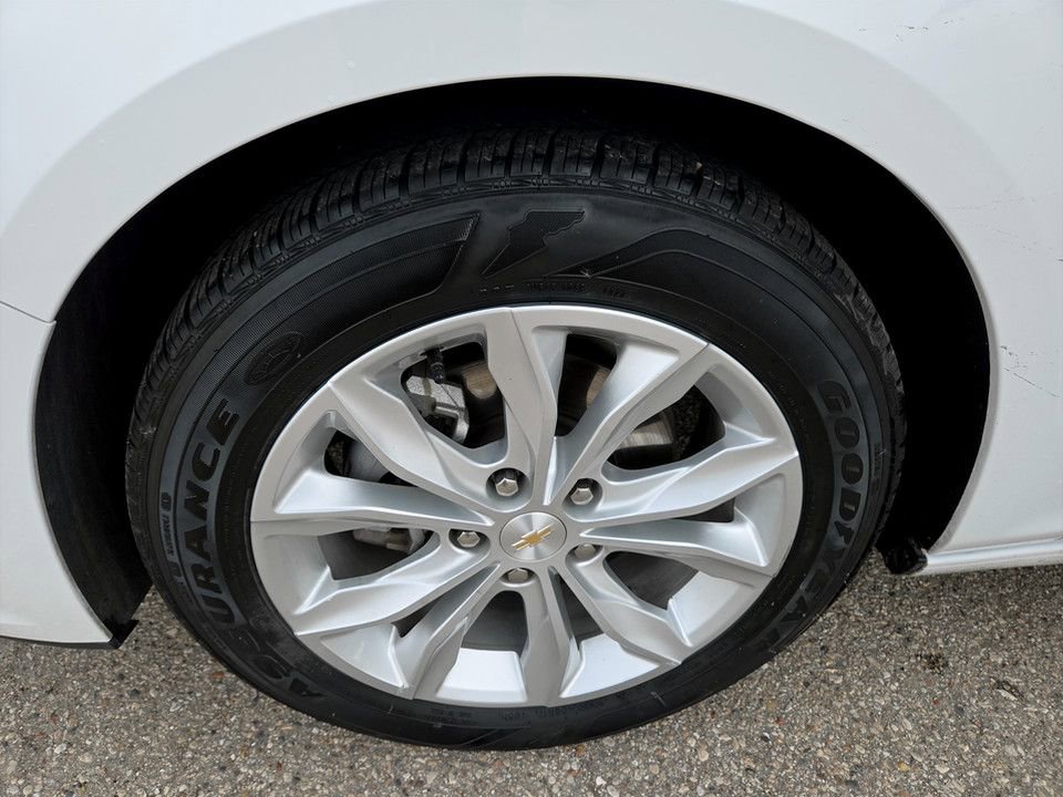 Used 2024 Chevrolet Malibu LT image 37
