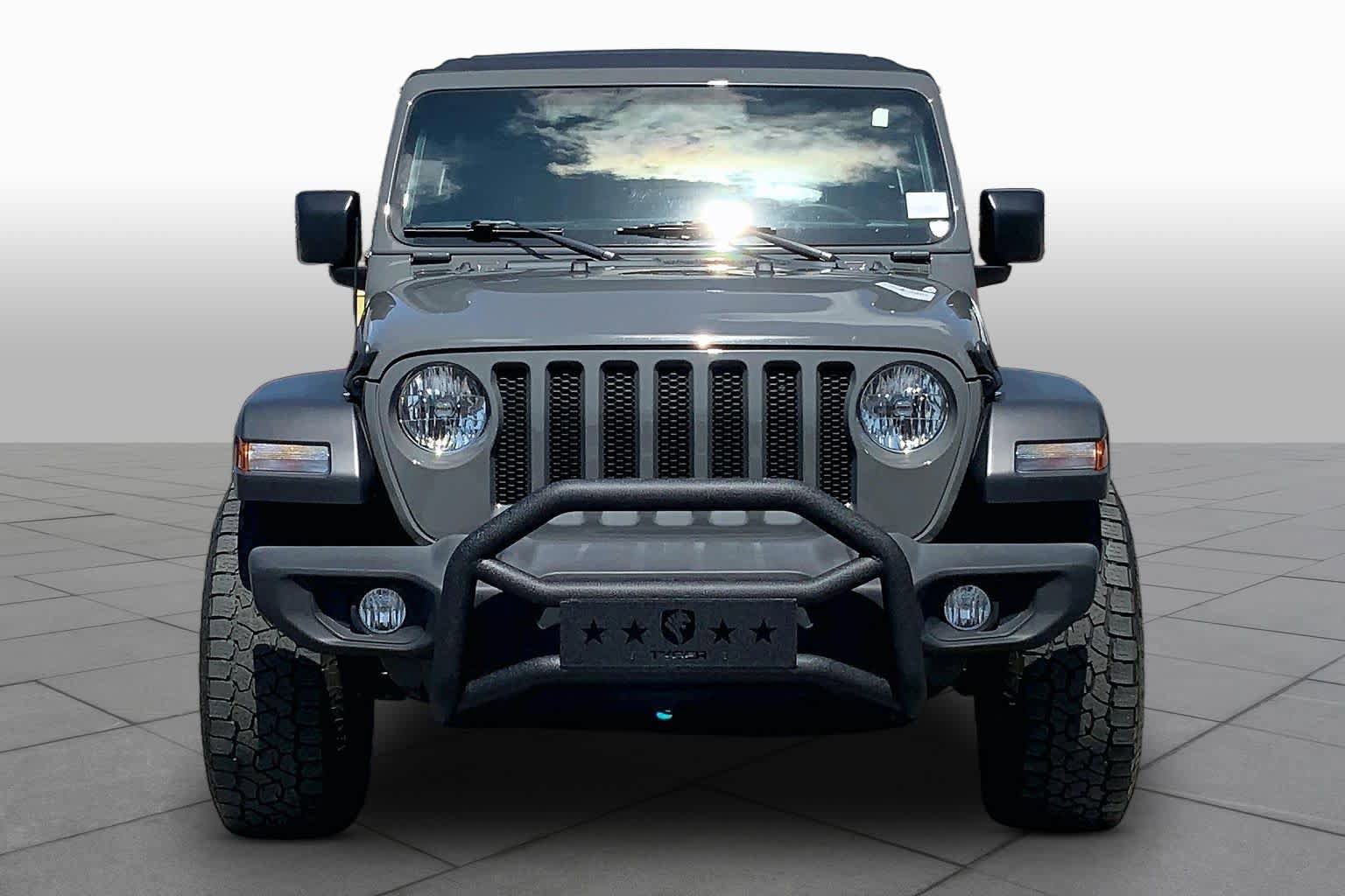 Used 2023 Jeep Wrangler Unlimited Sport AWD/4WD image 4