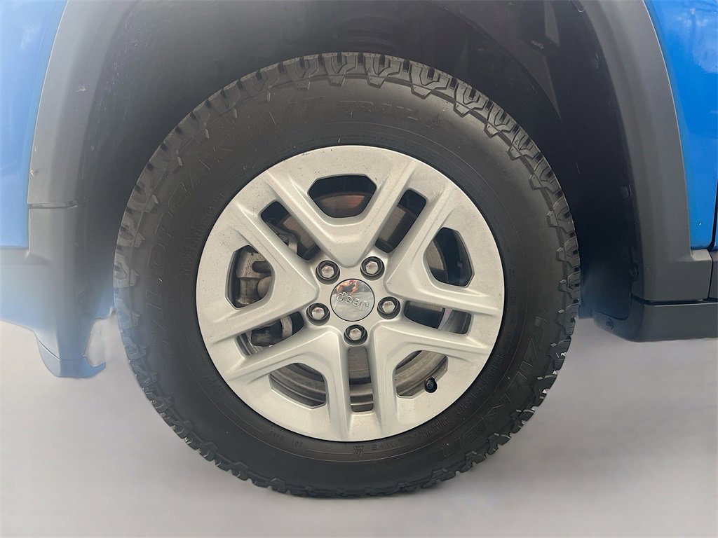 Used 2021 Jeep Compass Sport image 28