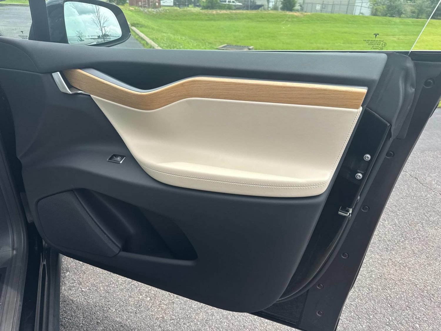 Used 2018 Tesla Model X 75D AWD/4WD image 24