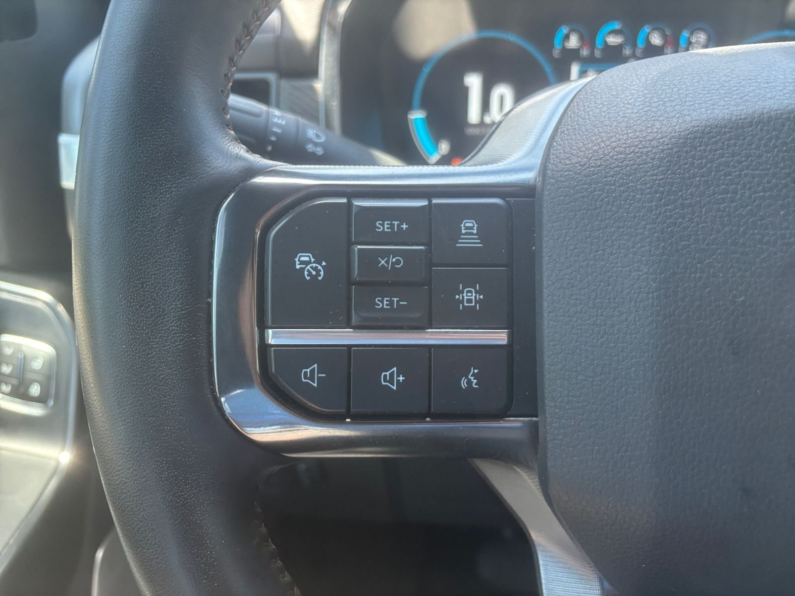 Used 2022 Ford F150 Platinum w/ Equipment Group 701A High AWD/4WD image 22