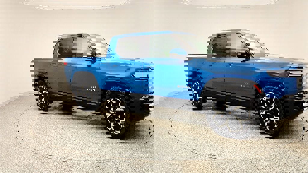 Used 2022 Rivian R1T Adventure image 3