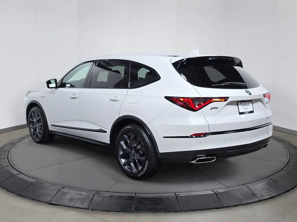 Used 2023 Acura MDX A-Spec image 3