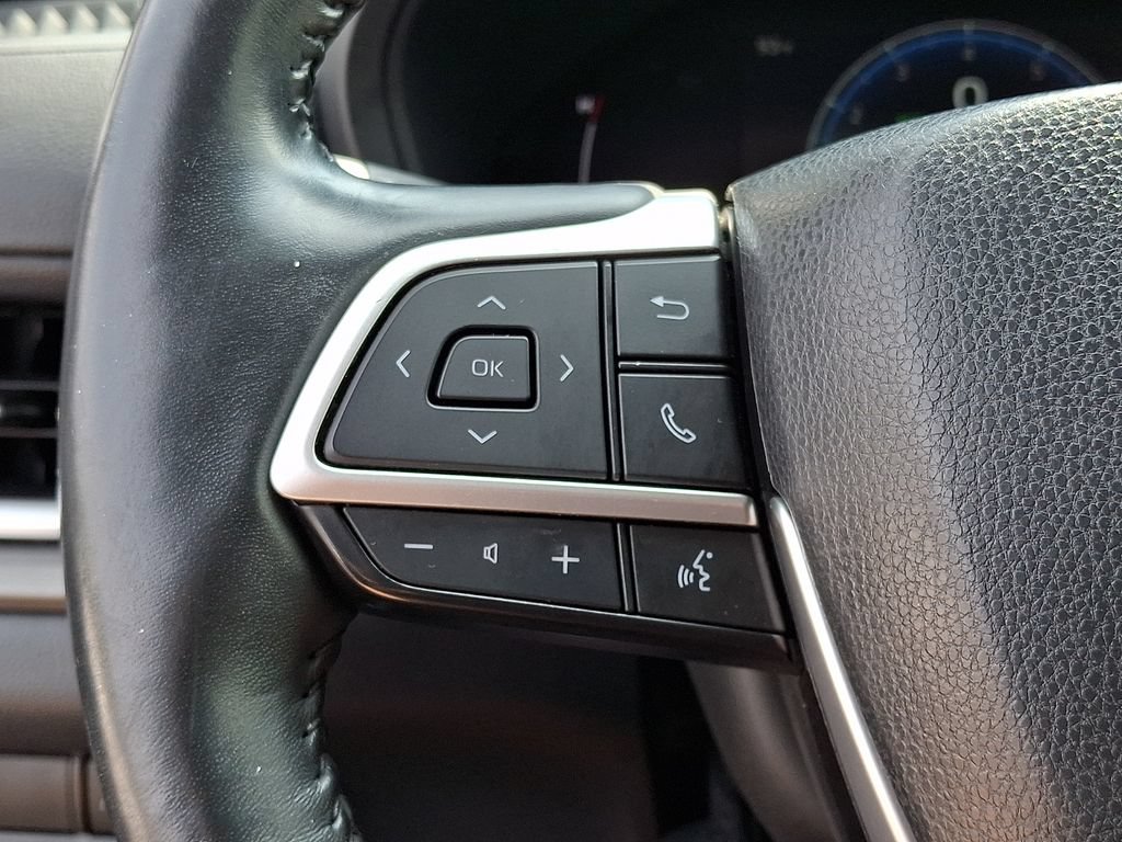 Certified 2024 Toyota Grand Highlander FWD image 22