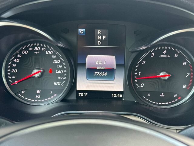 Used 2019 Mercedes-Benz GLC 300 4MATIC image 31