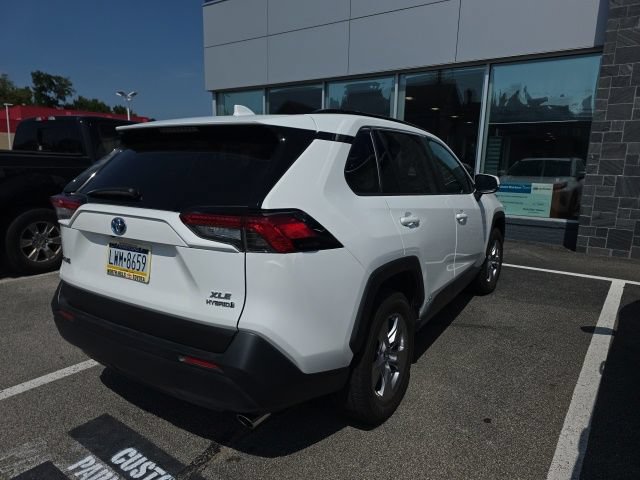 Used 2022 Toyota RAV4 XLE w/ Convenience Package AWD/4WD video 2