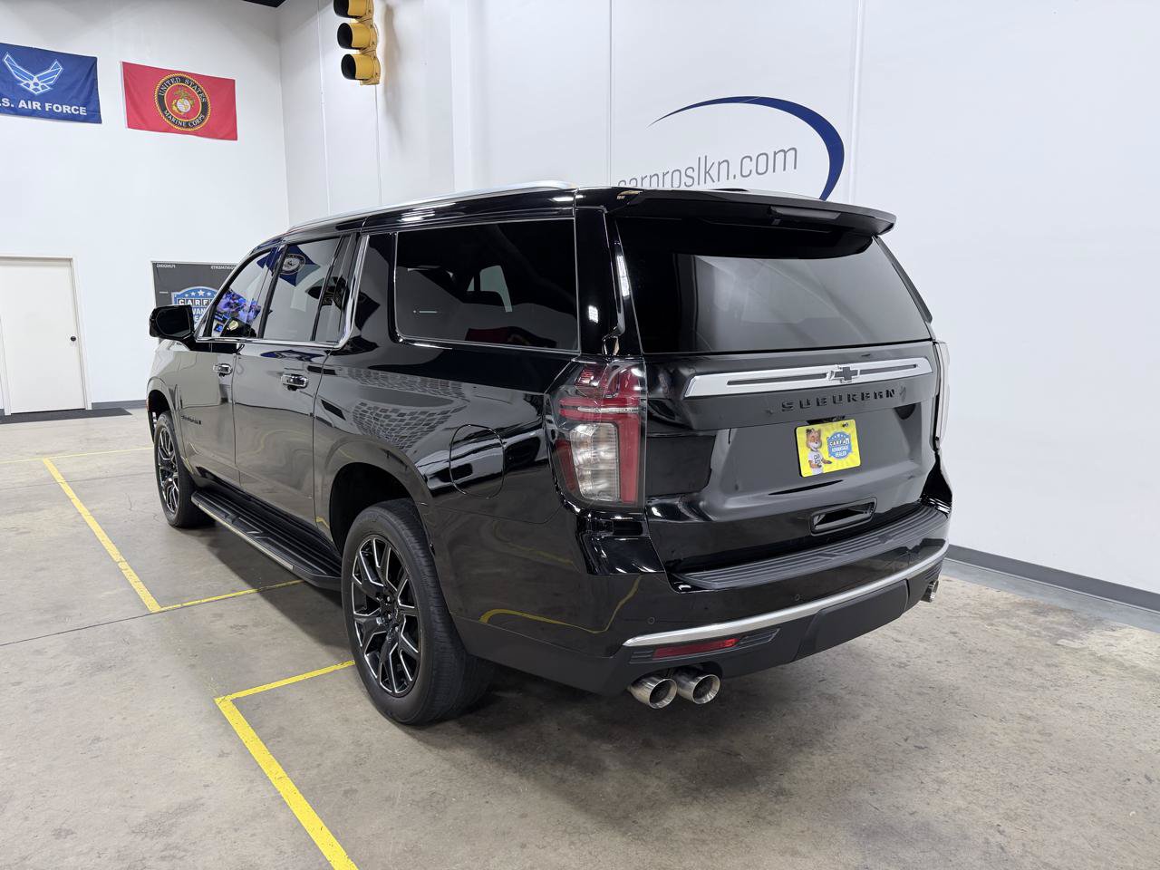 Used 2023 Chevrolet Suburban High Country w/ Max Trailering Package AWD/4WD image 5