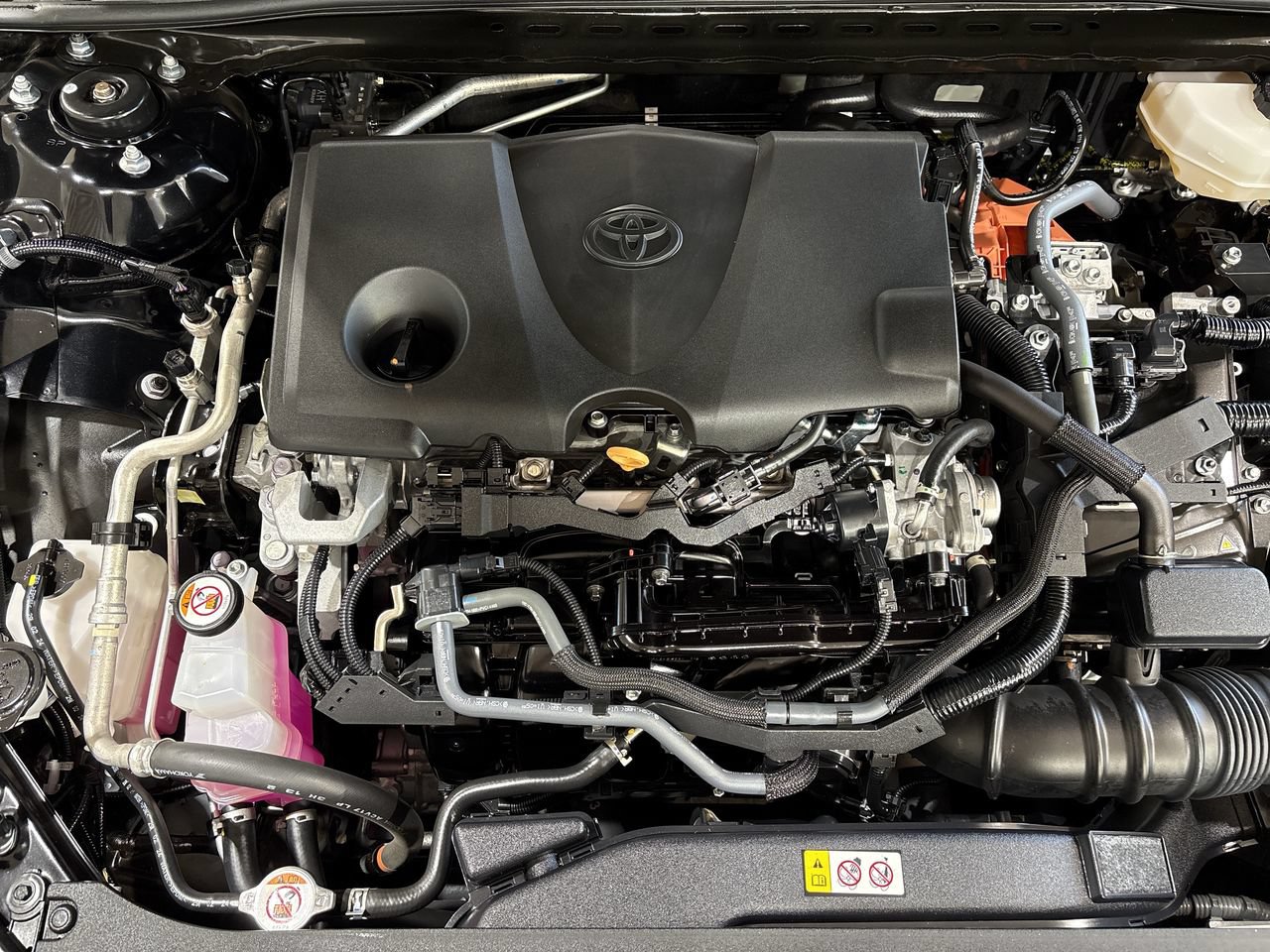 Used 2025 Toyota Camry LE FWD image 26