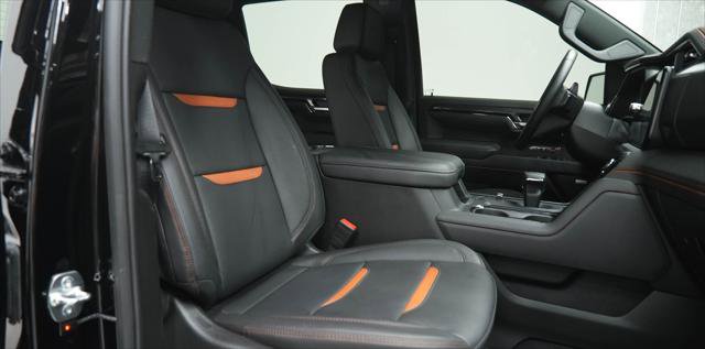 Used 2025 GMC Sierra 1500 AT4 image 3