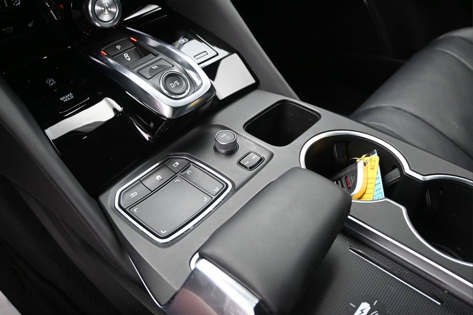 Certified 2024 Acura MDX SH-AWD w/ Technology Package image 5