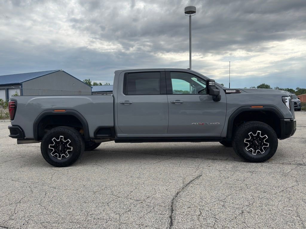 Used 2024 GMC Sierra 2500 AT4X AWD/4WD image 5