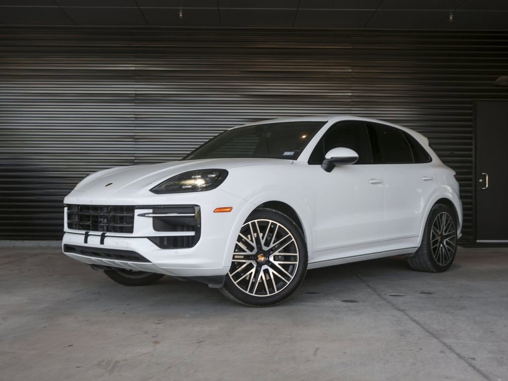 Certified 2024 Porsche Cayenne AWD/4WD image 1