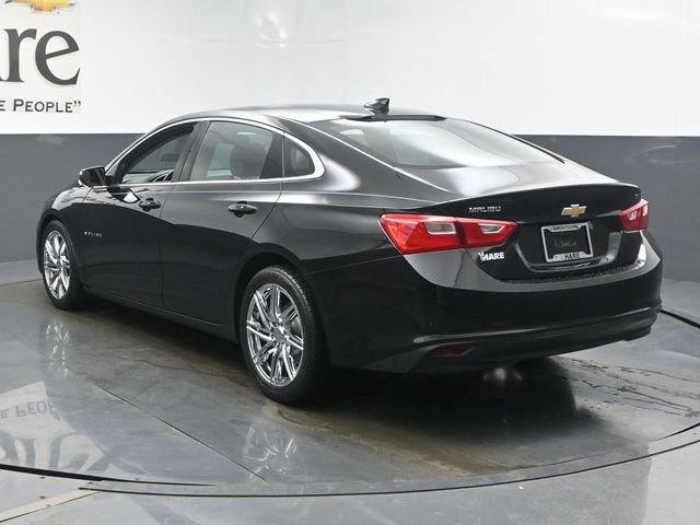 Used 2018 Chevrolet Malibu LT w/ Leather Package image 34