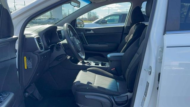 Used 2020 Kia Sportage LX image 16