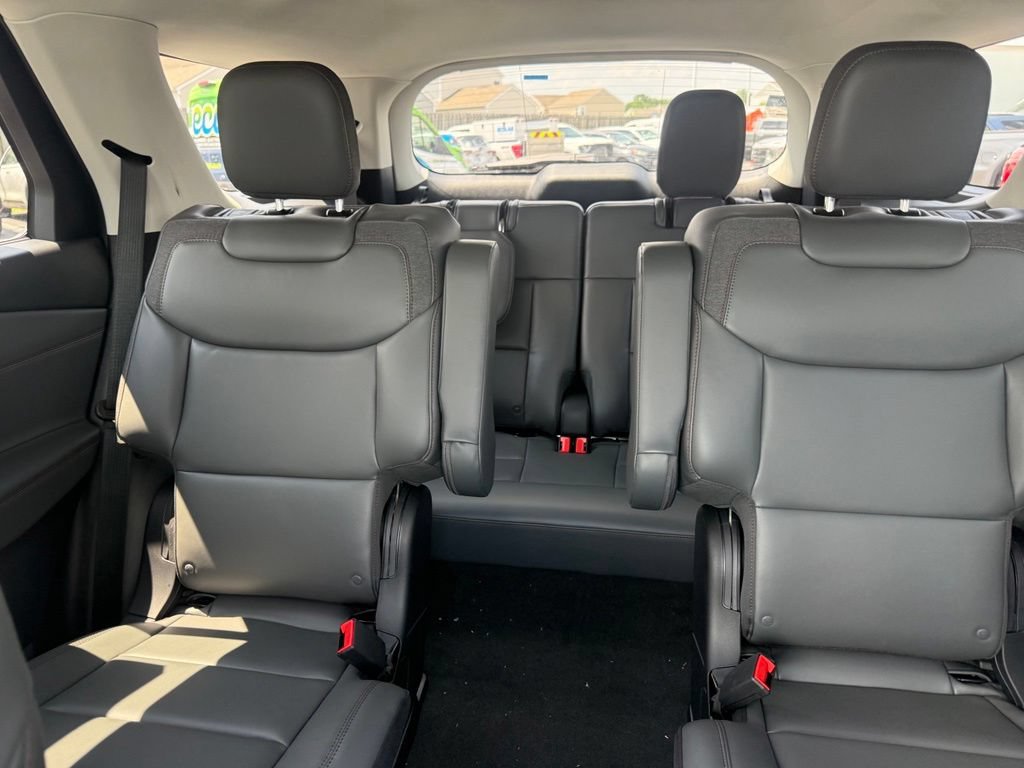 New 2026 Ford Explorer Active w/ Active Comfort Package AWD/4WD image 29