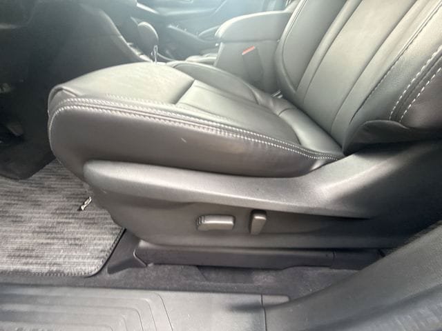 Used 2026 Subaru Ascent Premium AWD/4WD image 12