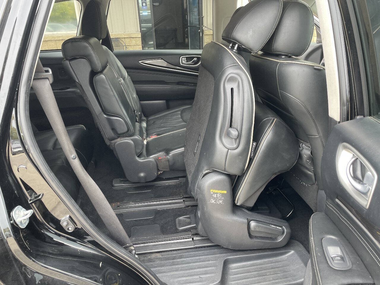 Used 2019 INFINITI QX60 Luxe w/ Essential Package AWD/4WD image 34