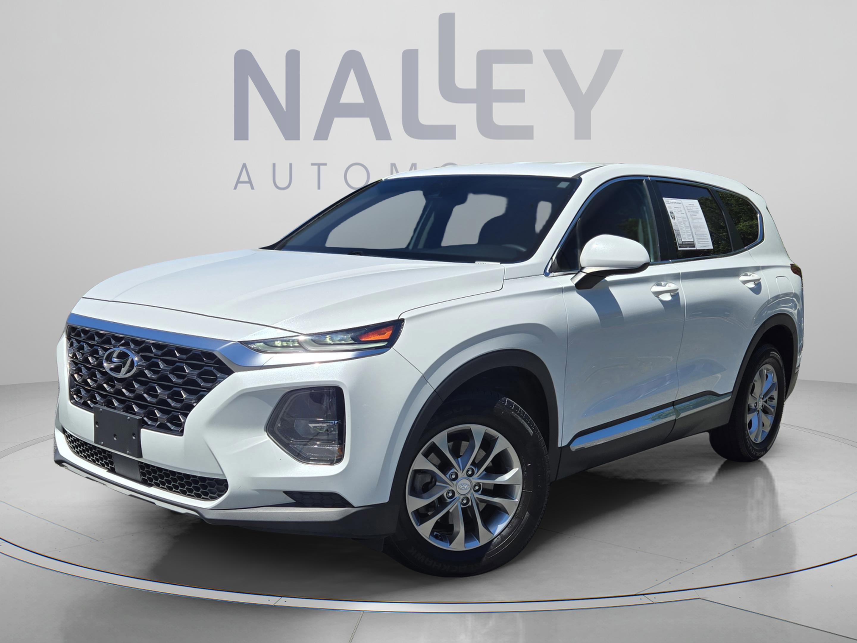 Used 2019 Hyundai Santa Fe SE FWD image 1