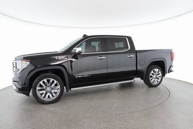 Used 2022 GMC Sierra 1500 Denali w/ Denali Reserve Package image 4