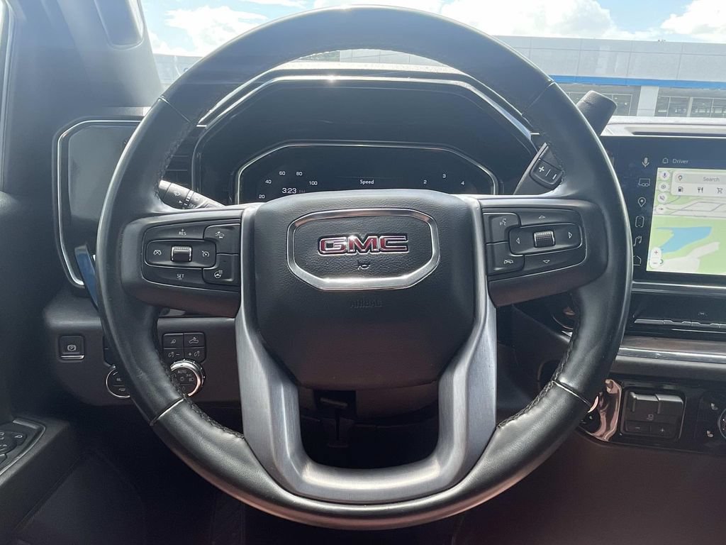 Used 2025 GMC Sierra 1500 SLT AWD/4WD image 23