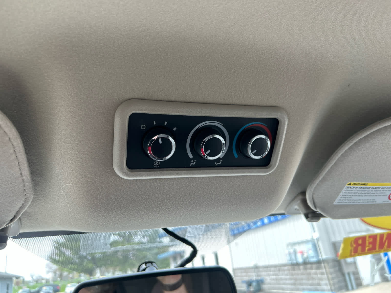 Used 2017 Chevrolet Express 3500 LT w/ LT Preferred Equipment Group RWD image 22