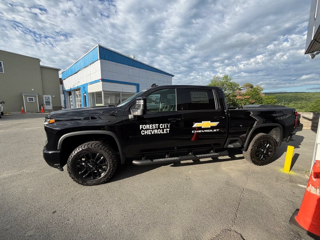 New 2026 Chevrolet Silverado 2500 LTZ w/ LTZ Plus Package AWD/4WD image 2