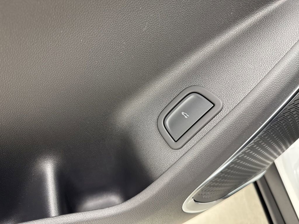 New 2026 GMC Acadia Elevation image 21