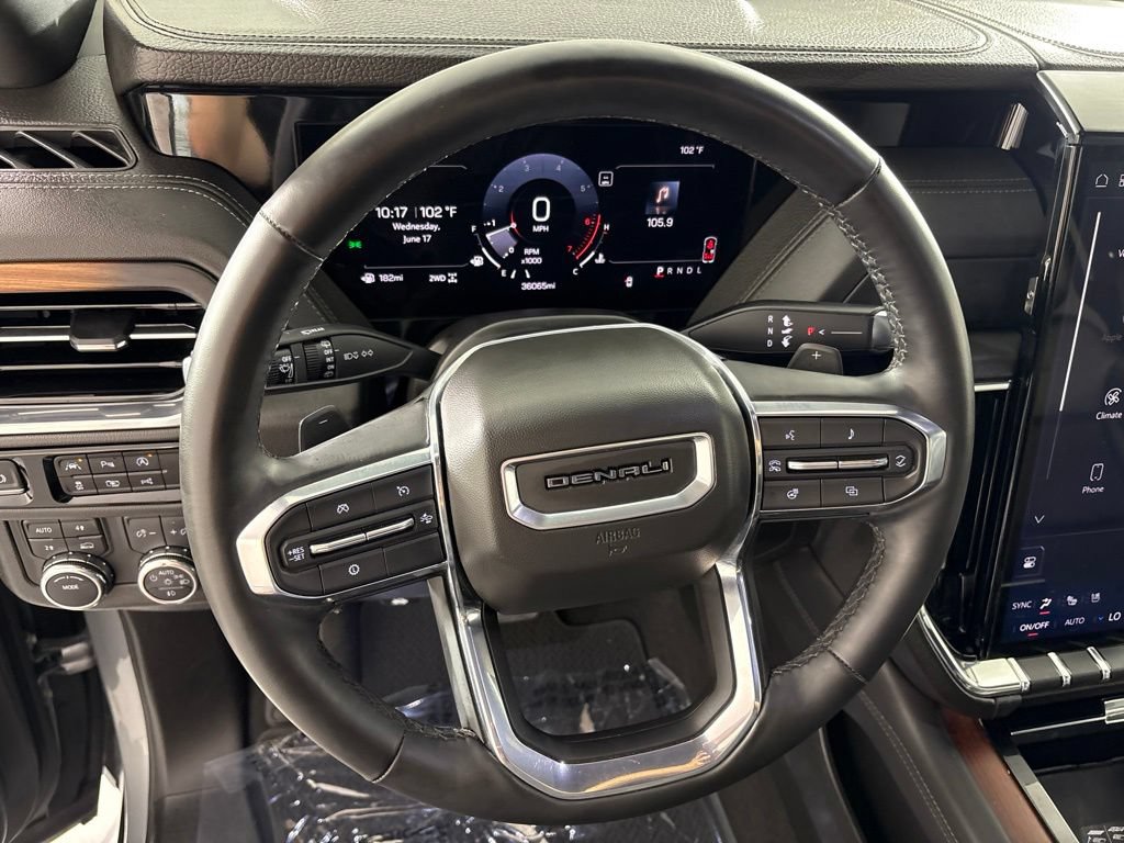 Used 2025 GMC Yukon XL Denali AWD/4WD image 39