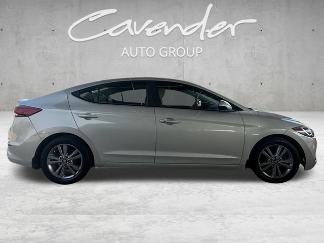 Used 2017 Hyundai Elantra Value Edition FWD image 17