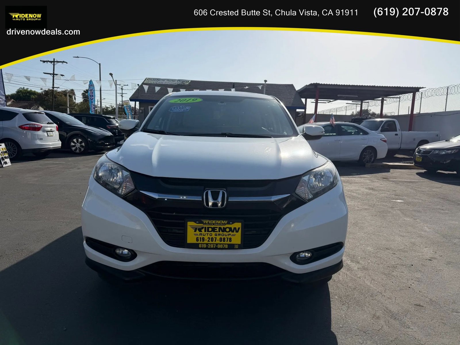 Used 2017 Honda HR-V EX image 2