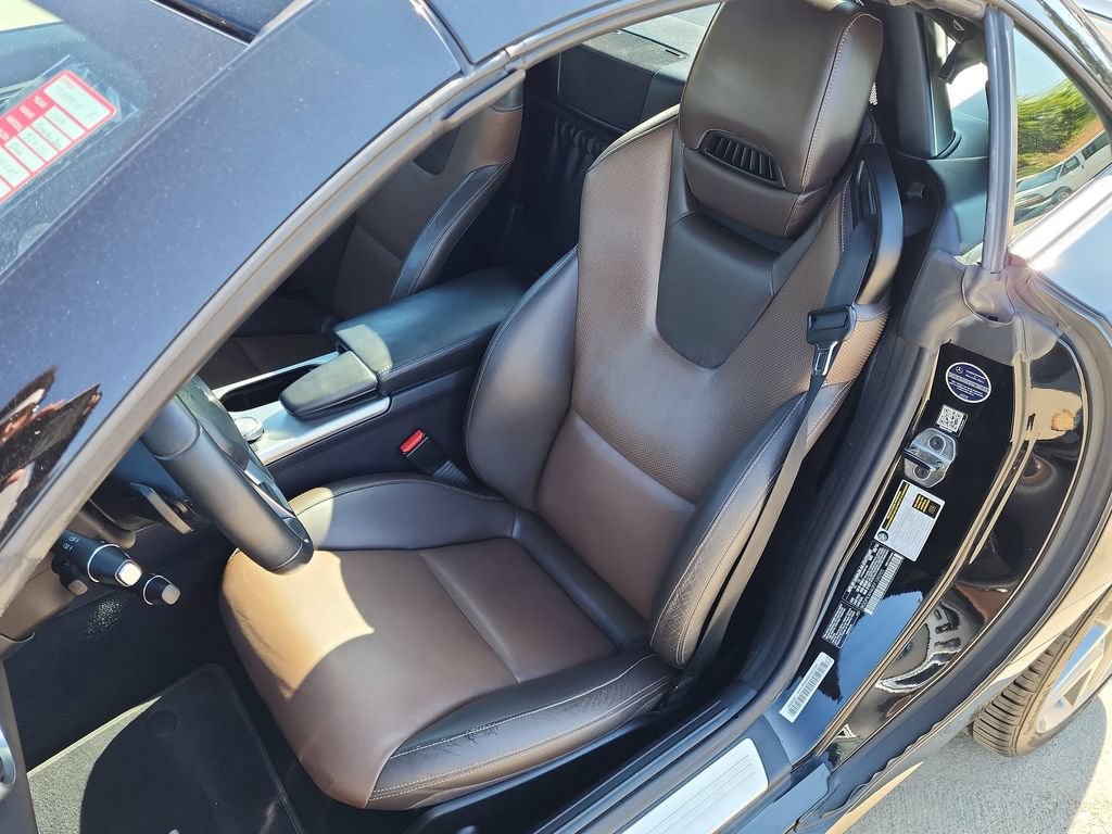 Used 2015 Mercedes-Benz SLK 250 image 11