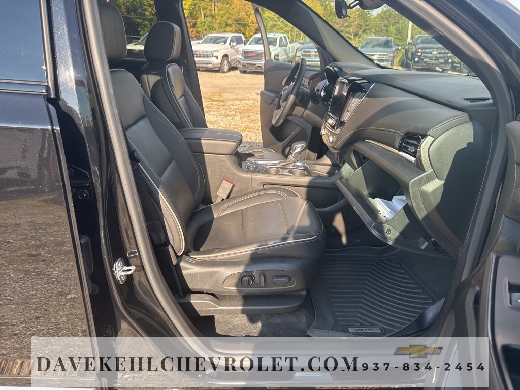 Certified 2023 Chevrolet Traverse Premier w/ Redline Edition image 27