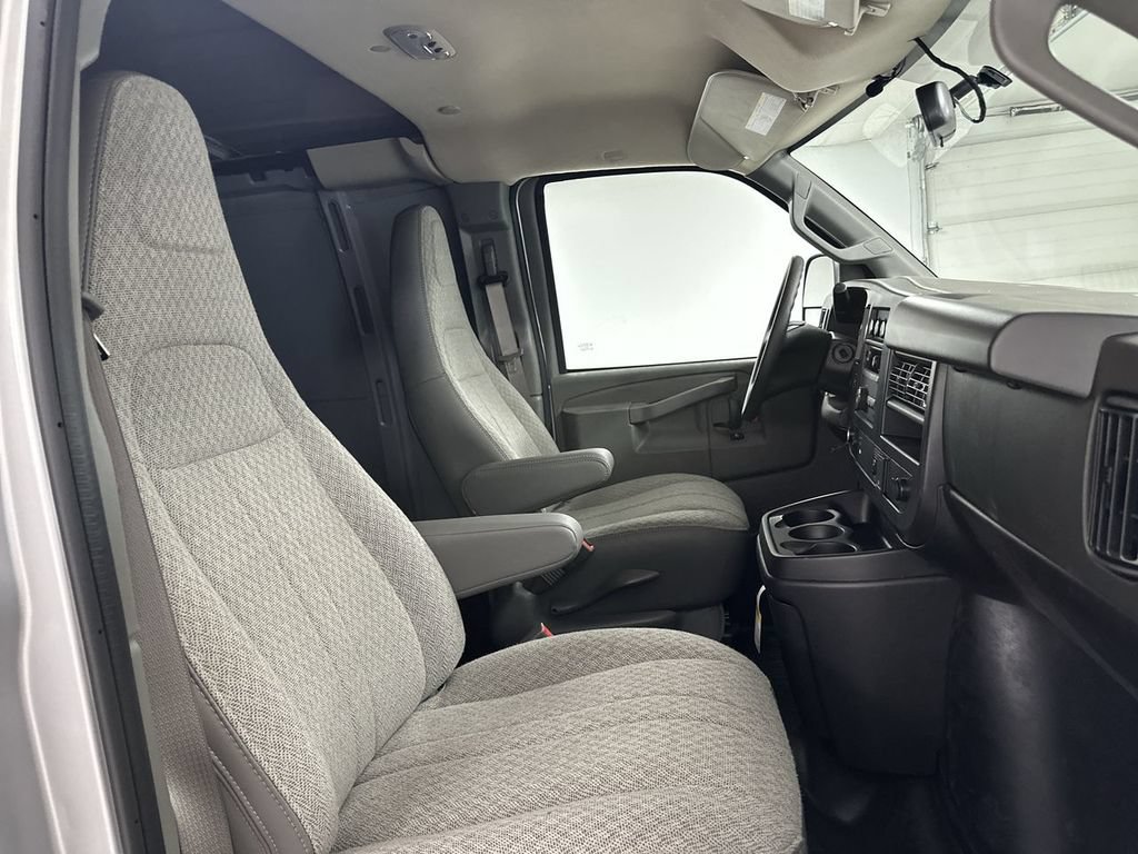 New 2026 Chevrolet Express 3500 Extended w/ Driver Convenience Package RWD image 17