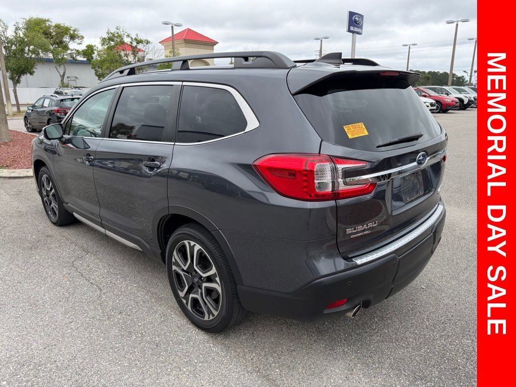 Used 2023 Subaru Ascent Limited w/ Technology Package AWD/4WD image 9