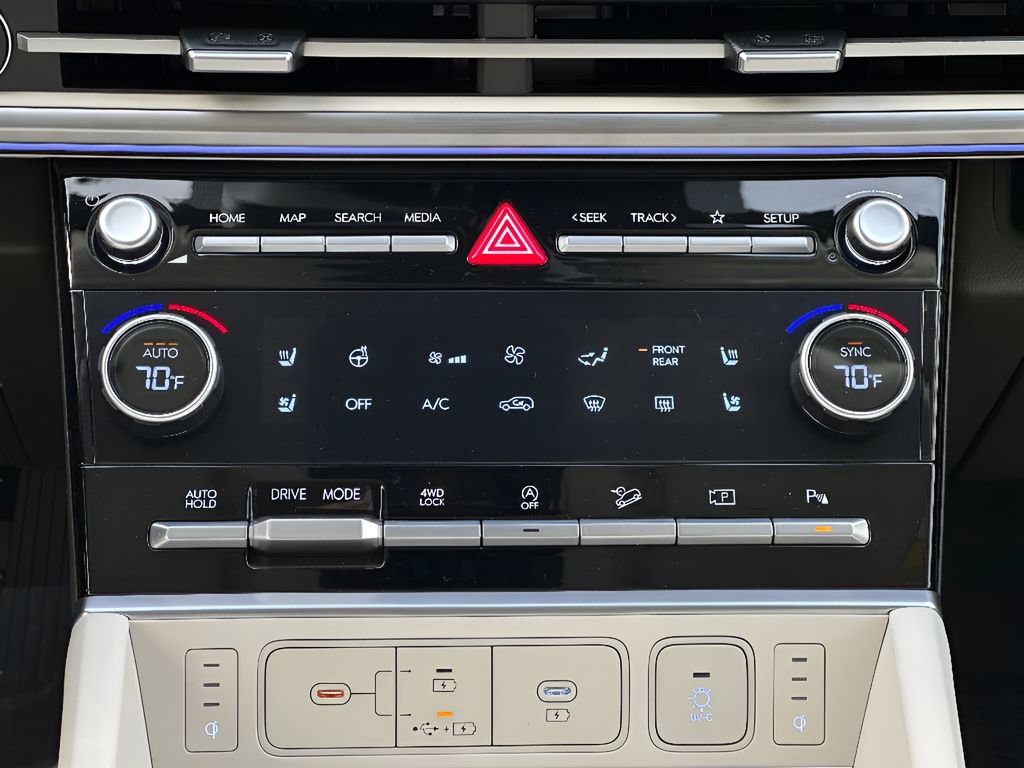 Used 2025 Hyundai Santa Fe Calligraphy image 14