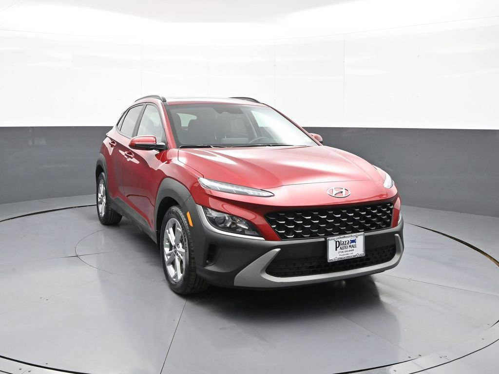 Certified 2023 Hyundai Kona SEL w/ Convenience Package AWD/4WD image 3