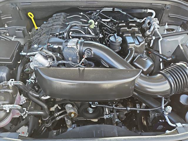 Used 2025 Dodge Durango GT AWD/4WD image 24