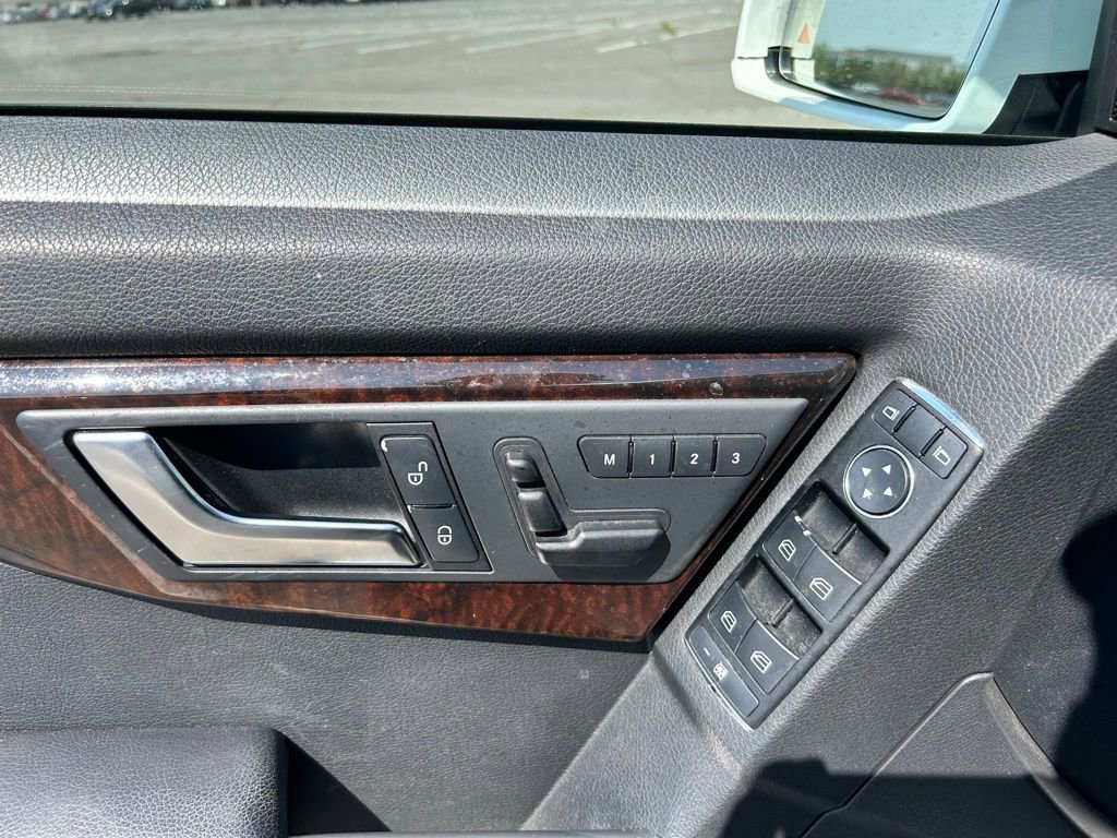 Used 2013 Mercedes-Benz GLK 350 4MATIC image 18