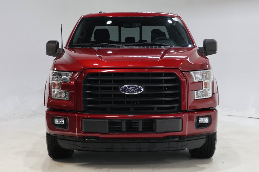 Used 2015 Ford F150 XLT w/ Equipment Group 302A Luxury AWD/4WD image 2