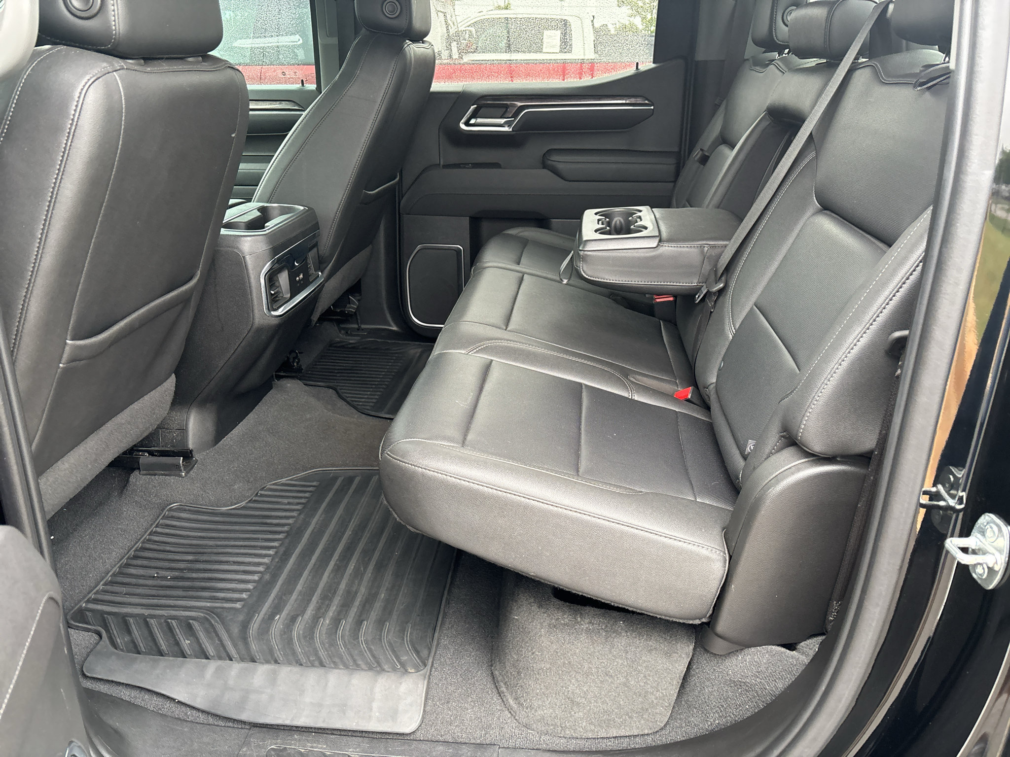Used 2023 Chevrolet Silverado 1500 LTZ AWD/4WD image 22
