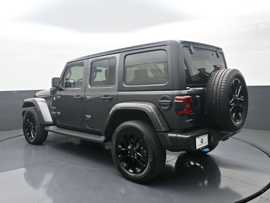 Used 2022 Jeep Wrangler Unlimited Sahara w/ Cold Weather Group AWD/4WD image 5
