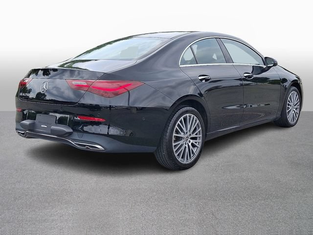 Used 2025 Mercedes-Benz CLA 250 image 4
